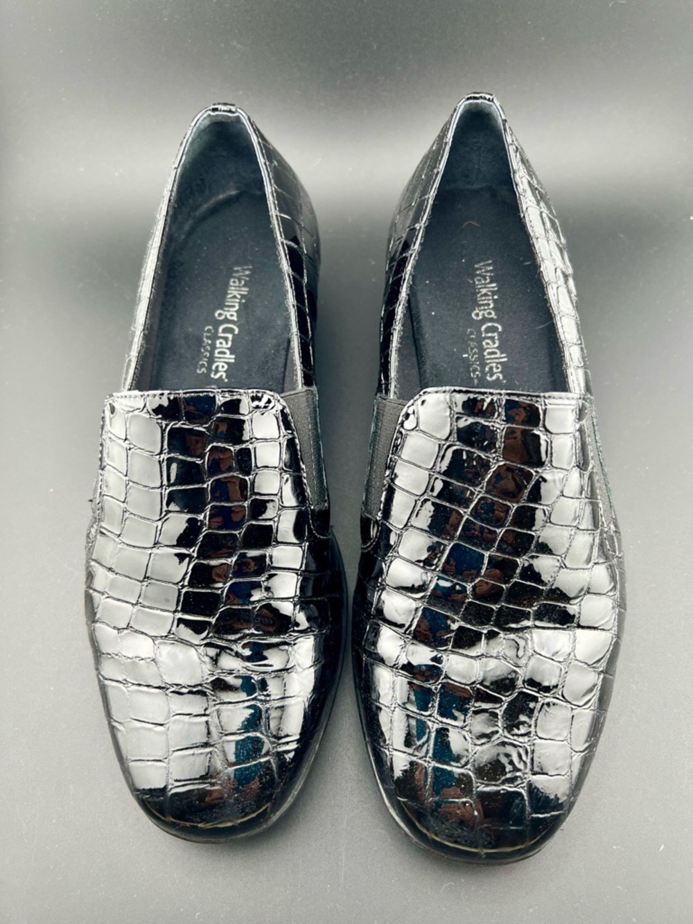 Walking Cradles Classics Black Patent Faux Croc Size 7.5 Wide